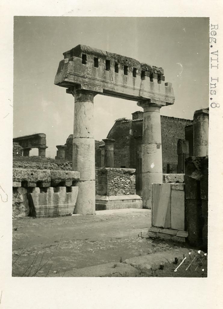 VII.8 Pompeii Forum. Pre-1937-39. Looking south-east from west side. 
Photo courtesy of American Academy in Rome, Photographic Archive. Warsher collection no. 111.