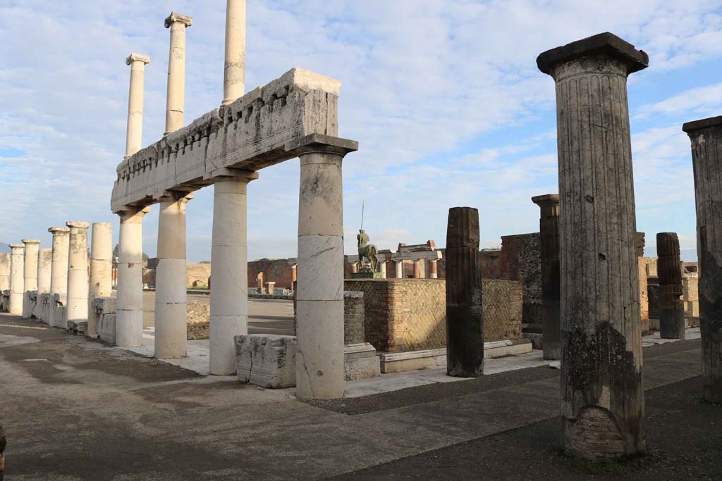 VII.8 Pompeii Forum. December 2018. Looking north-east from south-west corner. Photo courtesy of Aude Durand.