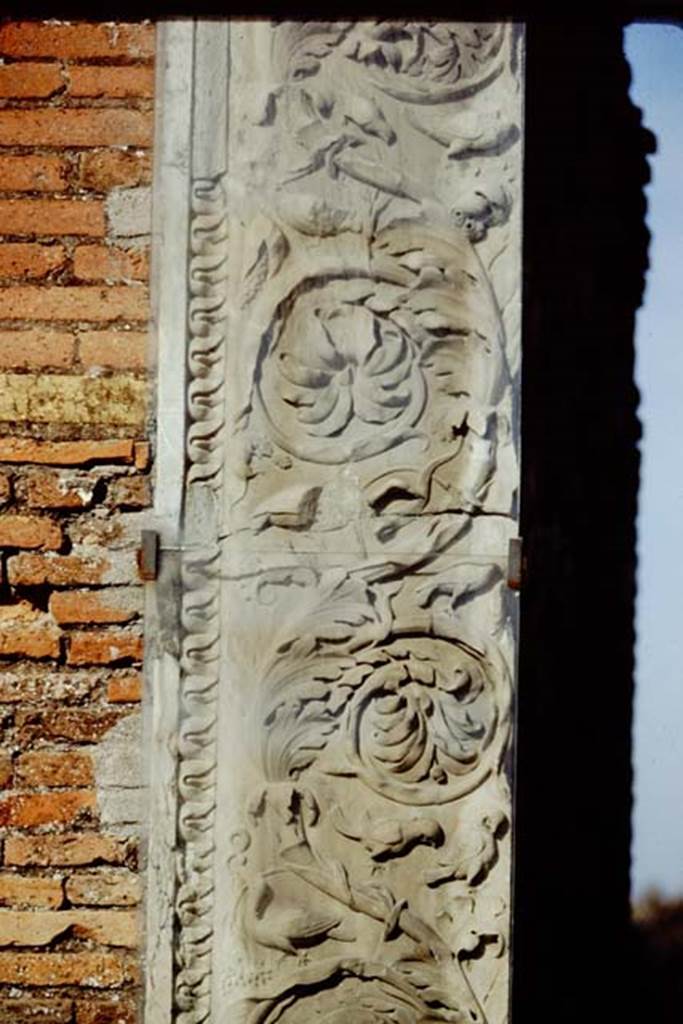 VII.9.1 Pompeii. 1991. Decoration from north side.
Source: The Wilhelmina and Stanley A. Jashemski archive in the University of Maryland Library, Special Collections (See collection page) and made available under the Creative Commons Attribution-Non Commercial License v.4. See Licence and use details. J91f0018