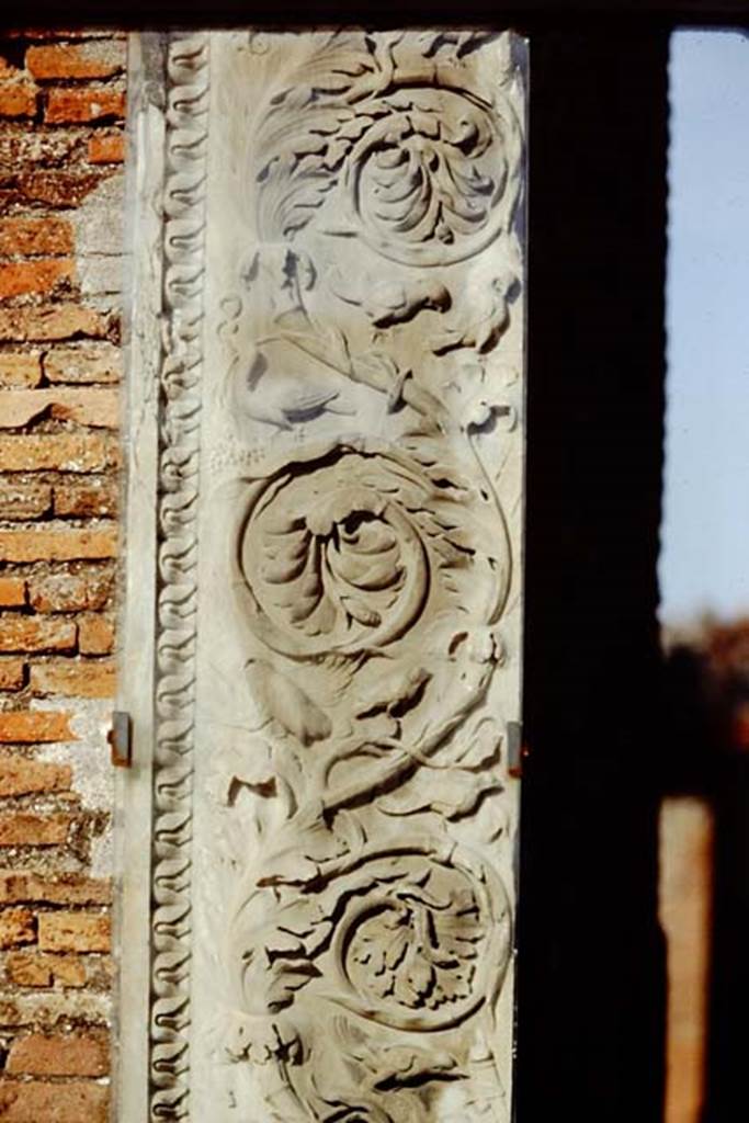 VII.9.1 Pompeii. 1991. Decoration from north side
Source: The Wilhelmina and Stanley A. Jashemski archive in the University of Maryland Library, Special Collections (See collection page) and made available under the Creative Commons Attribution-Non Commercial License v.4. See Licence and use details. J91f0020