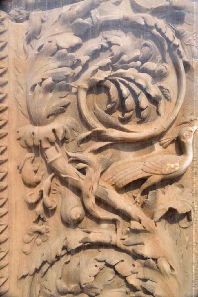 VII.9.1 Pompeii. April 2018. Decoration from north side of doorway.
Photo courtesy of Ian Lycett-King. 
Use is subject to Creative Commons Attribution-NonCommercial License v.4 International.