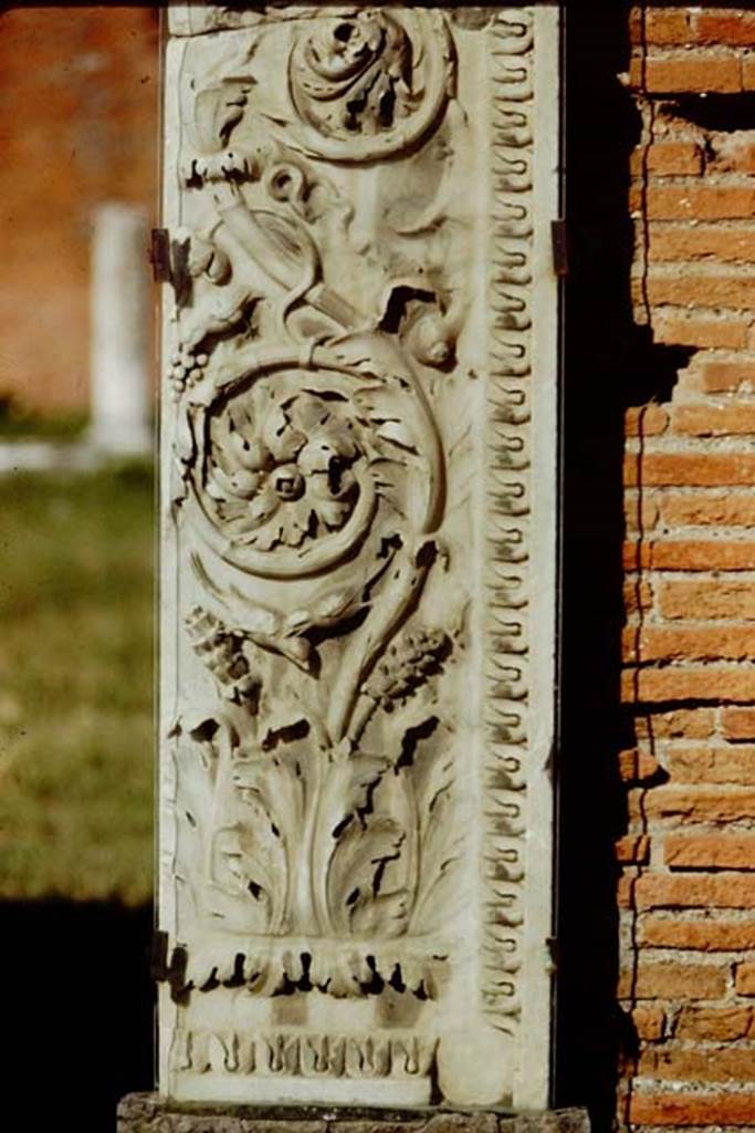 VII.9.1 Pompeii. 1991. Entrance decoration, base of south side of doorway.
Source: The Wilhelmina and Stanley A. Jashemski archive in the University of Maryland Library, Special Collections (See collection page) and made available under the Creative Commons Attribution-Non Commercial License v.4. See Licence and use details. J91f0004