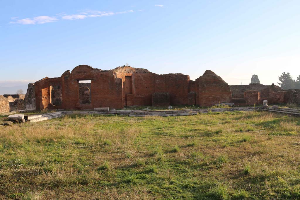 VII.9.1 Pompeii. December 2018.  Looking towards east end. Photo courtesy of Aude Durand.