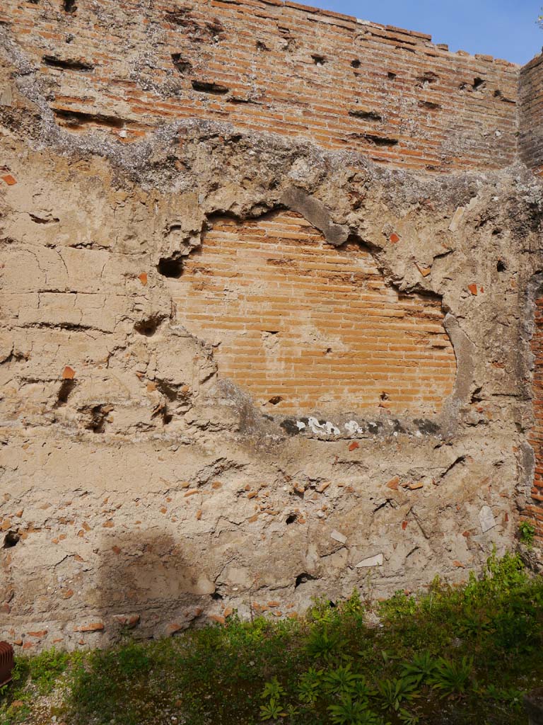VII.9.2 Pompeii. March 2019.  North wall of cella, east end.
Foto Anne Kleineberg, ERC Grant 681269 DÉCOR.