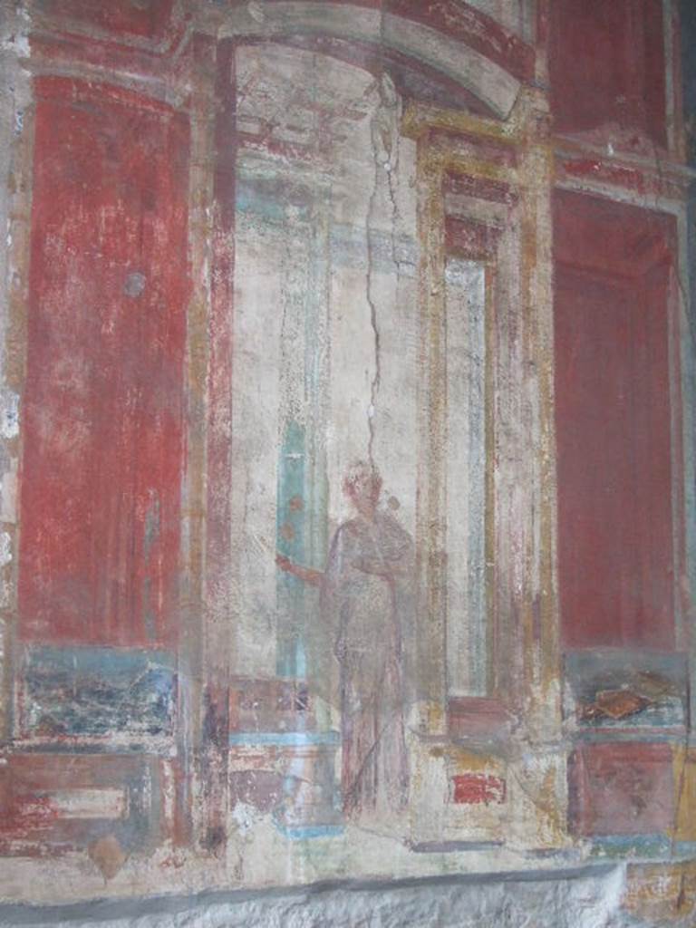 VII.9.7 and VII.9.8 Pompeii. Macellum. September 2005. North-west corner. Architectural painting with female figure.
