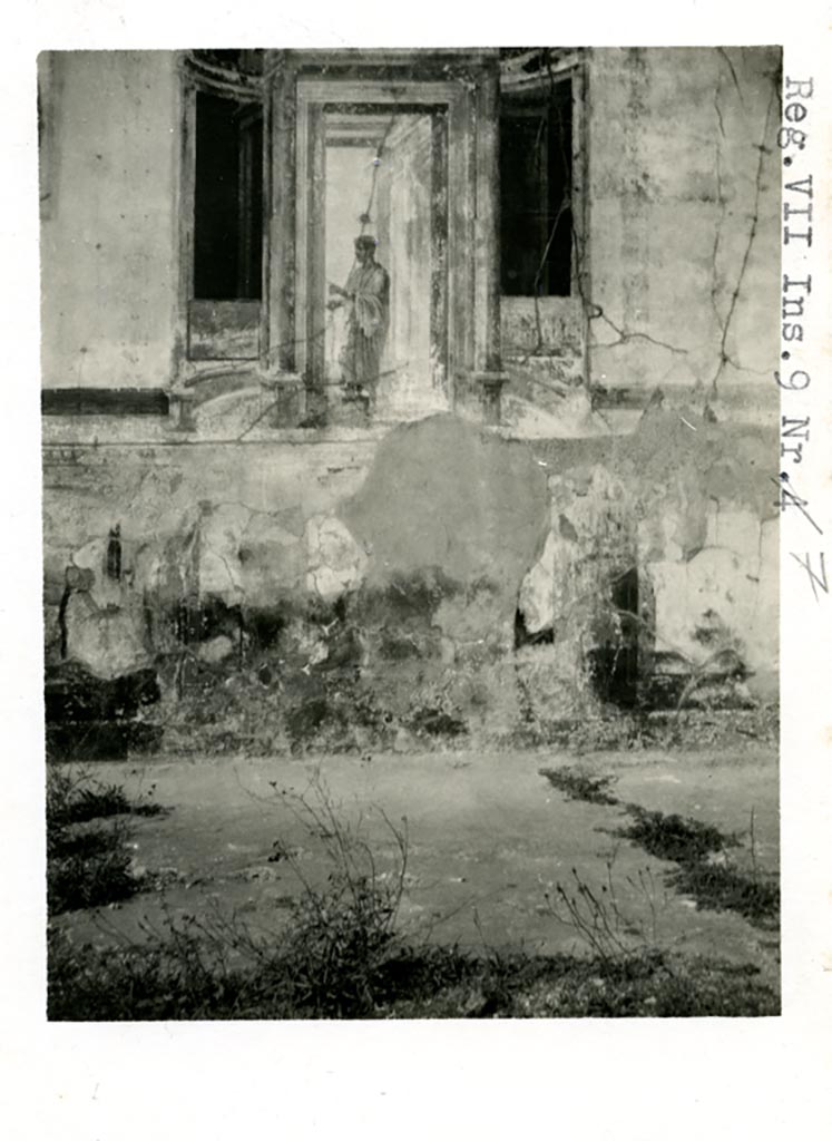 VII.9.7/8 Pompeii. Pre-1937-39. Looking towards west wall in north-west corner.
Photo courtesy of American Academy in Rome, Photographic Archive. Warsher collection no. 1157.
