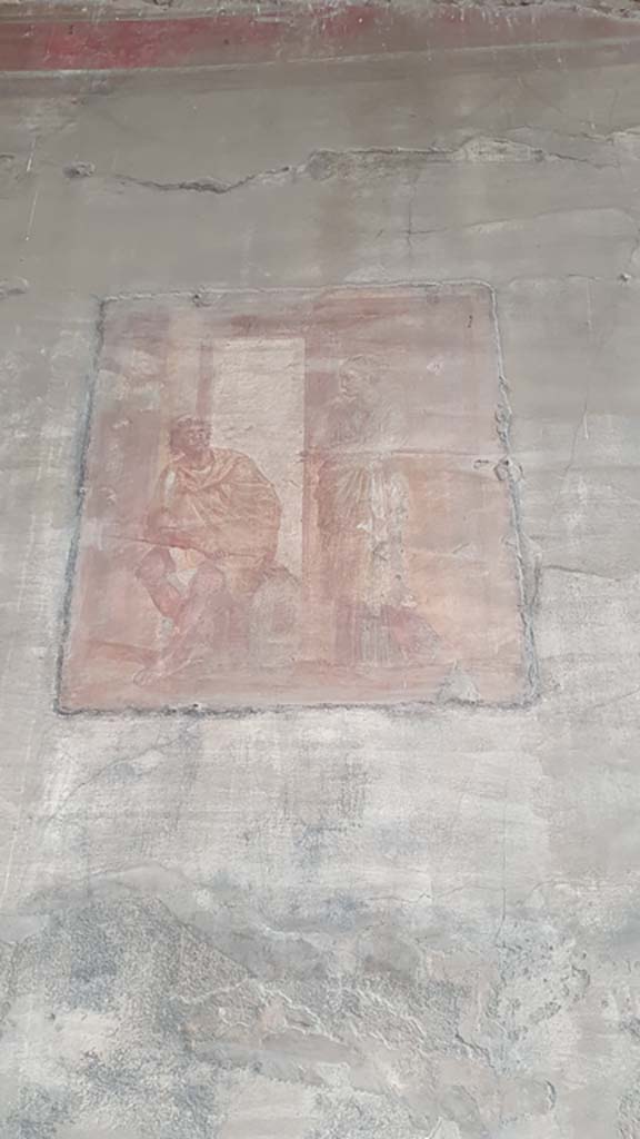 VII.9.7/8 Pompeii. August 2021. 
Wall painting of Ulysses relating his adventures to Penelope, from north wall in north-west corner. 
Foto Annette Haug, ERC Grant 681269 DÉCOR.