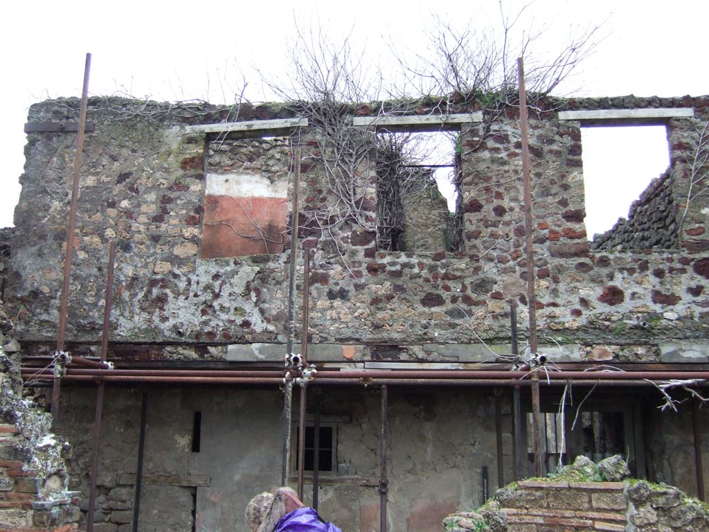 VII.12.28 Pompeii. December 2005. West end of upper floor.