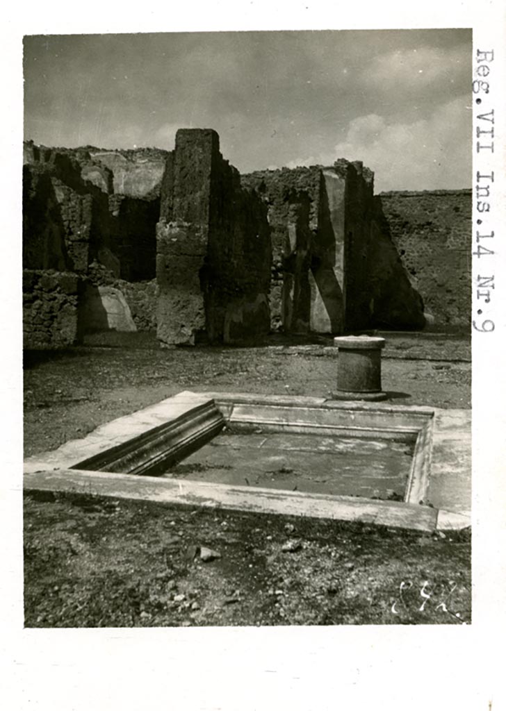 VII.14.9 Pompeii. Pre-1937-39. Looking north-west across impluvium in atrium.
Photo courtesy of American Academy in Rome, Photographic Archive. Warsher collection no. 842.