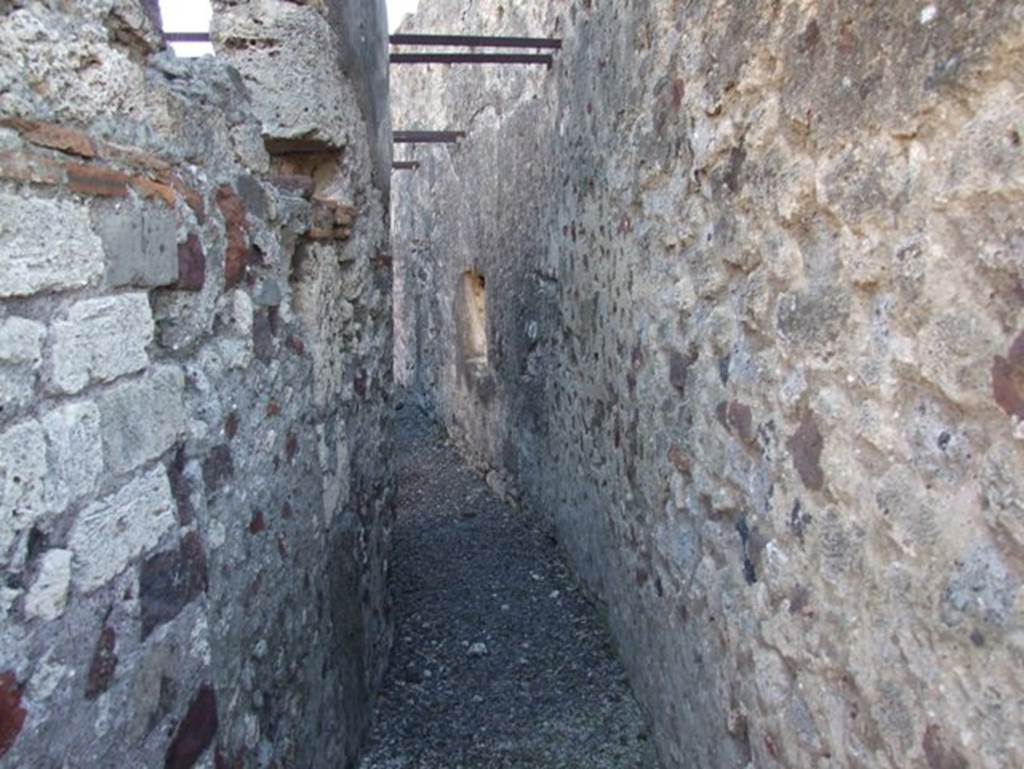 VII.15.2 Pompeii. December 2007. Looking south. 
Corridor from area at rear of living rooms to west side of VII.15.1 and VI.15.2.
