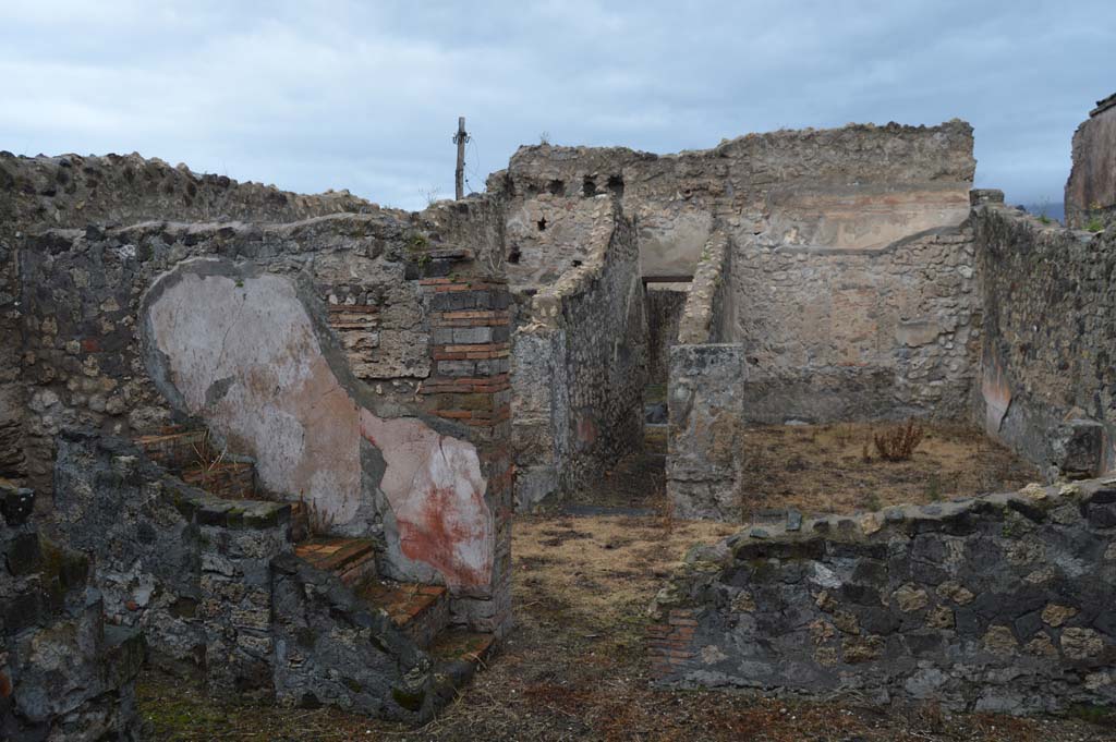 VII.15.11/12 Pompeii. March 2018. Looking north to corridor to front of house from garden area.
Foto Taylor Lauritsen, ERC Grant 681269 DÉCOR.