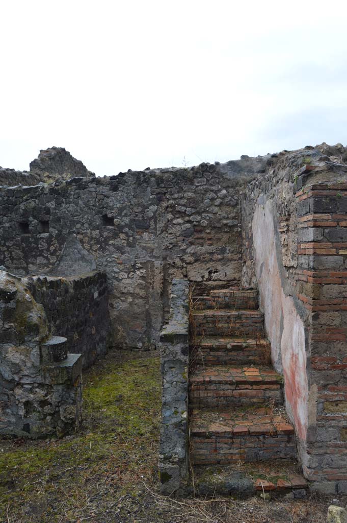 VII.15.12 Pompeii. March 2018. Looking west to steps to upper floor.
Foto Taylor Lauritsen, ERC Grant 681269 DÉCOR.