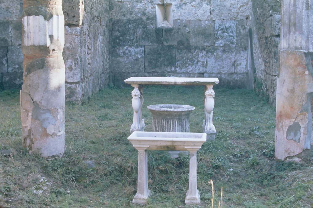 VII.15.13, Pompeii. 4th December 1971. Looking south across atrium. 
Photo courtesy of Rick Bauer, from Dr. George Fay’s slides collection.