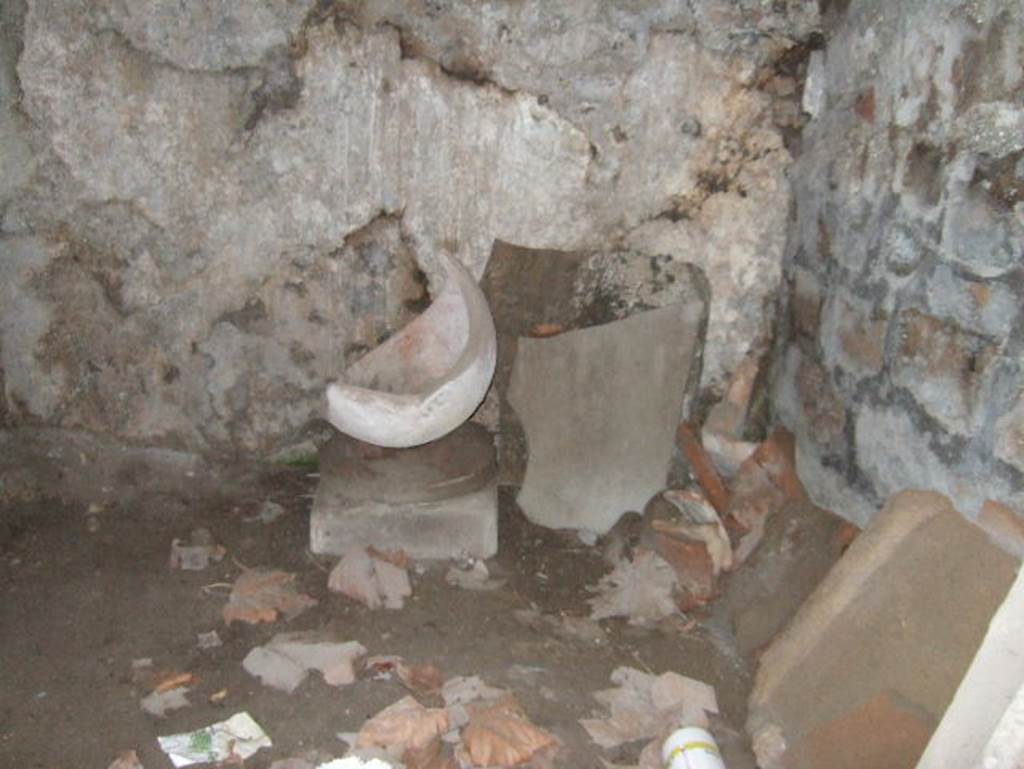VII.15.16 Pompeii. May 2006. Granary.  Room G, looking east from corridor.