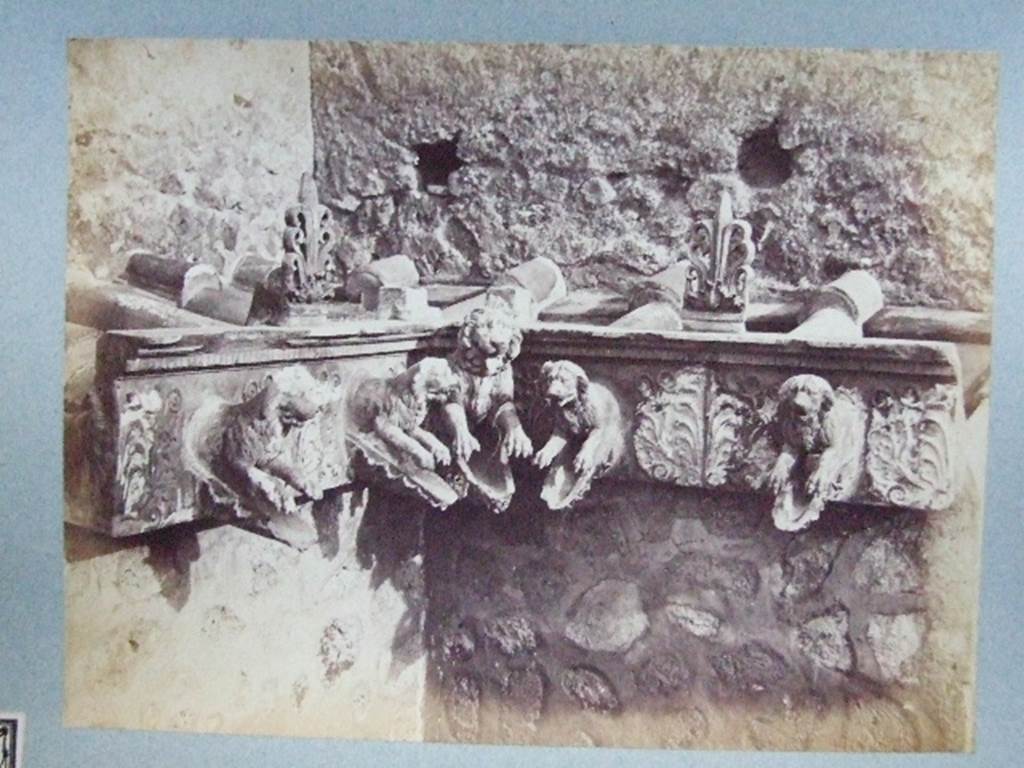 VII.16.15 Pompeii.  “Cornice in terracotta of a Compluvium preserved at Pompeii”.  Photograph courtesy of Society of Antiquaries, Fox Collection. These are Grondaia or water spouts that fed rainwater from the Compluvium in the roof to the Impluvium below. These were reconstructed and displayed during the 19th century in VII.4.15/16 before the Antiquarium was opened.
