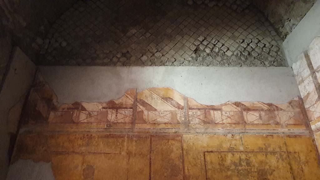 VII.16.a Pompeii. August 2021. 
Room 7, upper east wall, with numbered “boxes”, presumably with painted figures, but now missing.
Foto Annette Haug, ERC Grant 681269 DÉCOR.