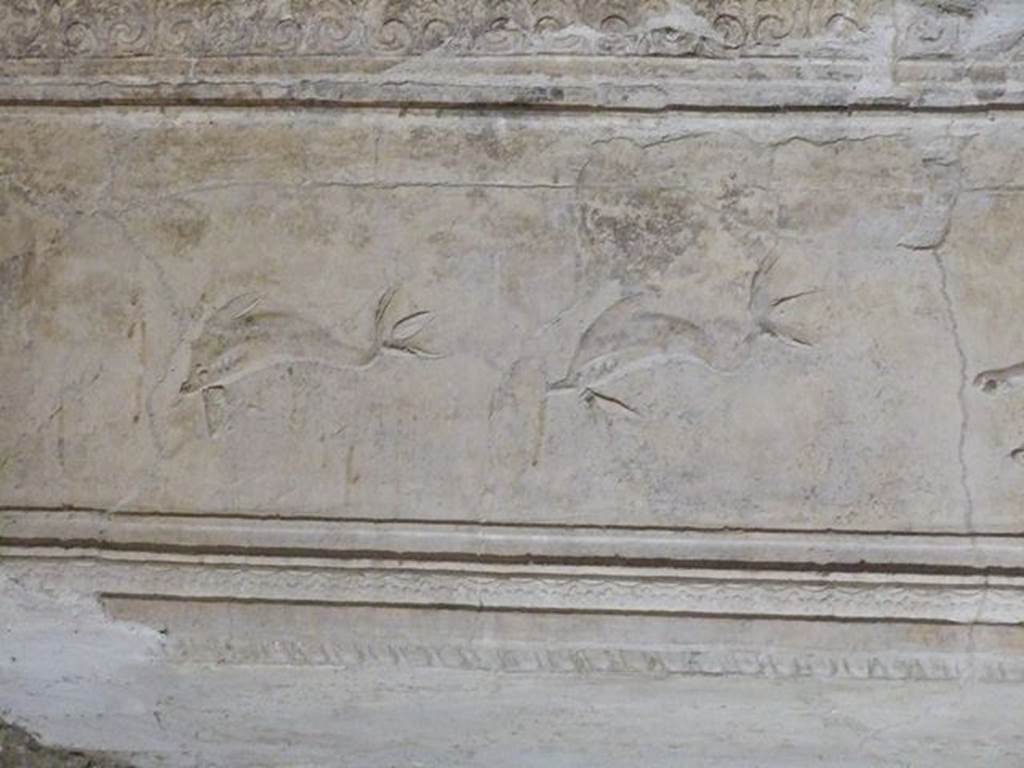VII.16.a Pompeii. December 2006. Room 6, detail of decorative stucco frieze.
.