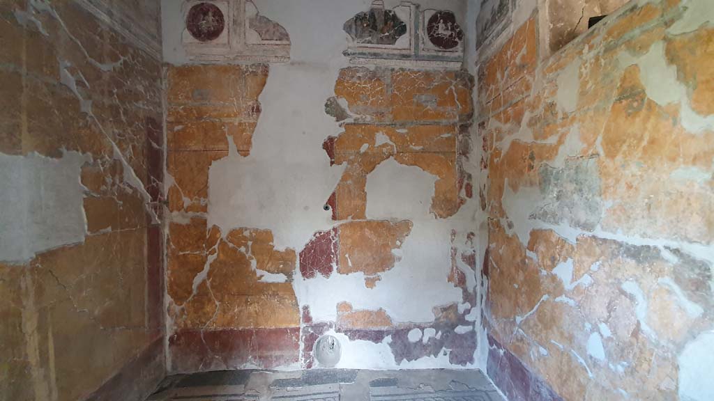 VII.16.a Pompeii. August 2021. Room 1, looking north. 
Foto Annette Haug, ERC Grant 681269 DÉCOR.