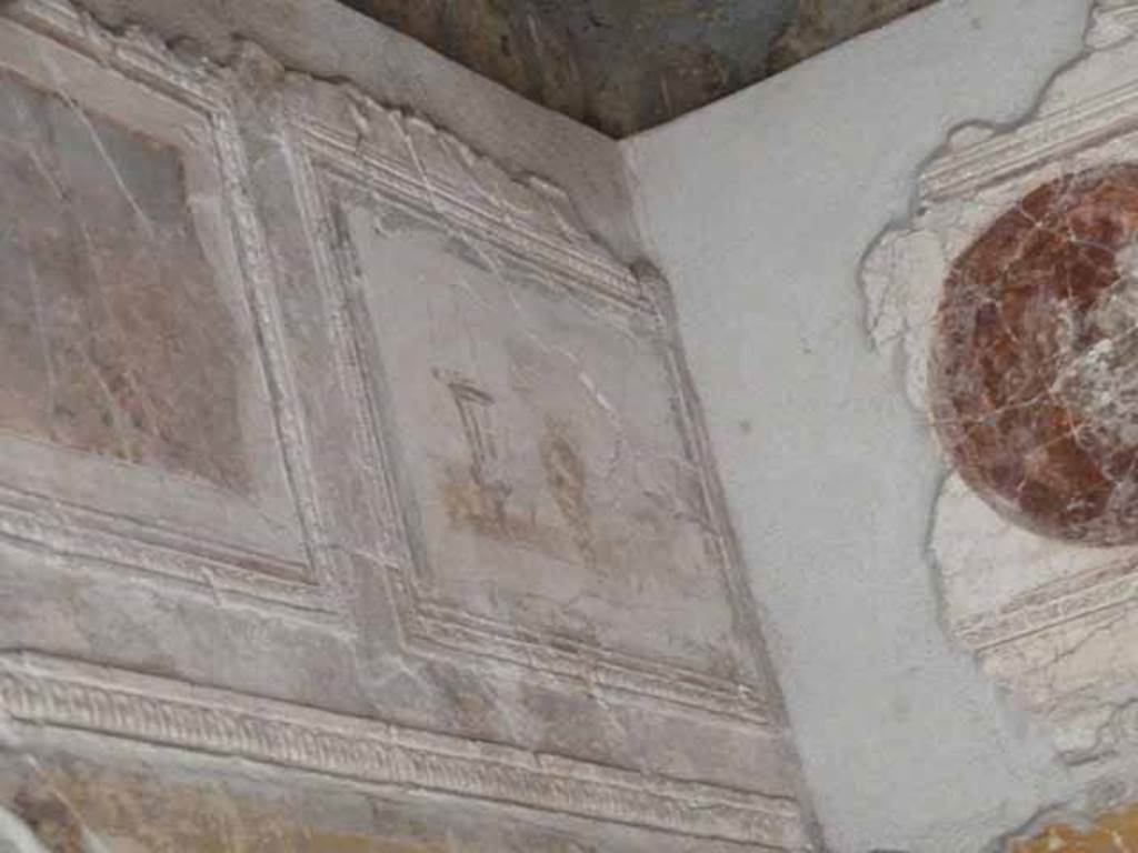 VII.16.a Pompeii. May 2010. Room 1, north west corner.