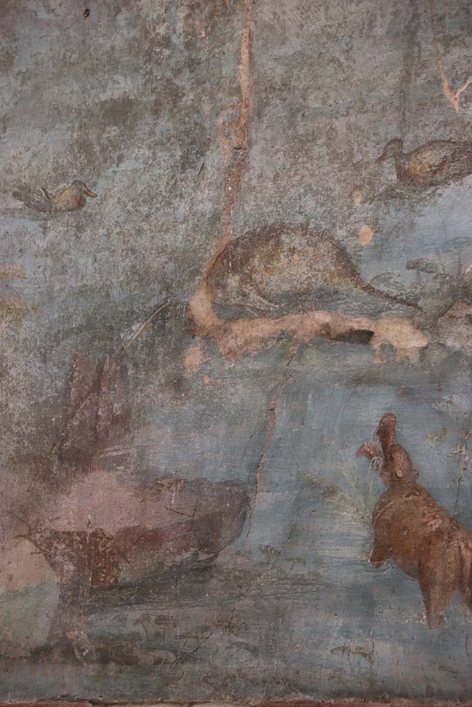 VII.16.a Pompeii. October 2020. Room 9, detail from upper part of south end of east wall.  
Photo courtesy of Klaus Heese.
