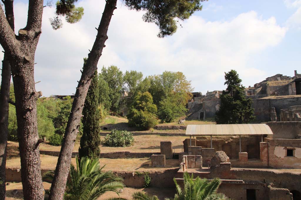 VII.16.a Pompeii. September 2019. 
Looking east to area on north side of pool area, (under covering roof, on right). Photo courtesy of Klaus Heese.