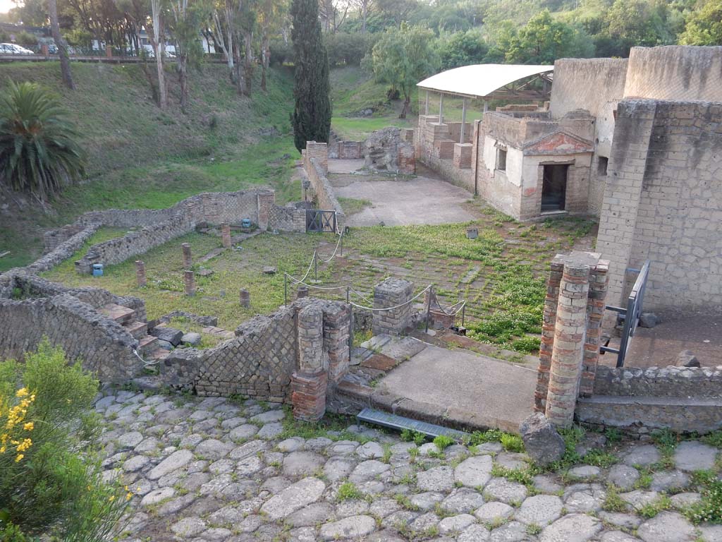 VII.16.a Pompeii. June 2019. Looking north across courtyard C, with lower rooms, on the left. 
Photo courtesy of Buzz Ferebee.