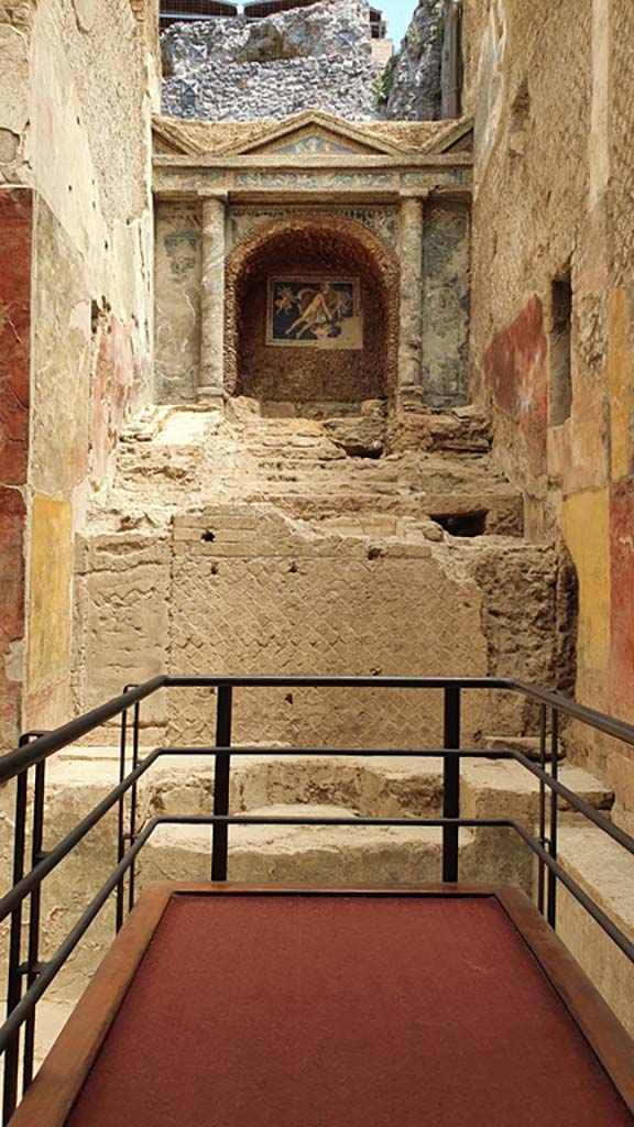 VII.16.a Pompeii. July 2021. Looking east towards nymphaeum.  
Foto Annette Haug, ERC Grant 681269 DÉCOR.