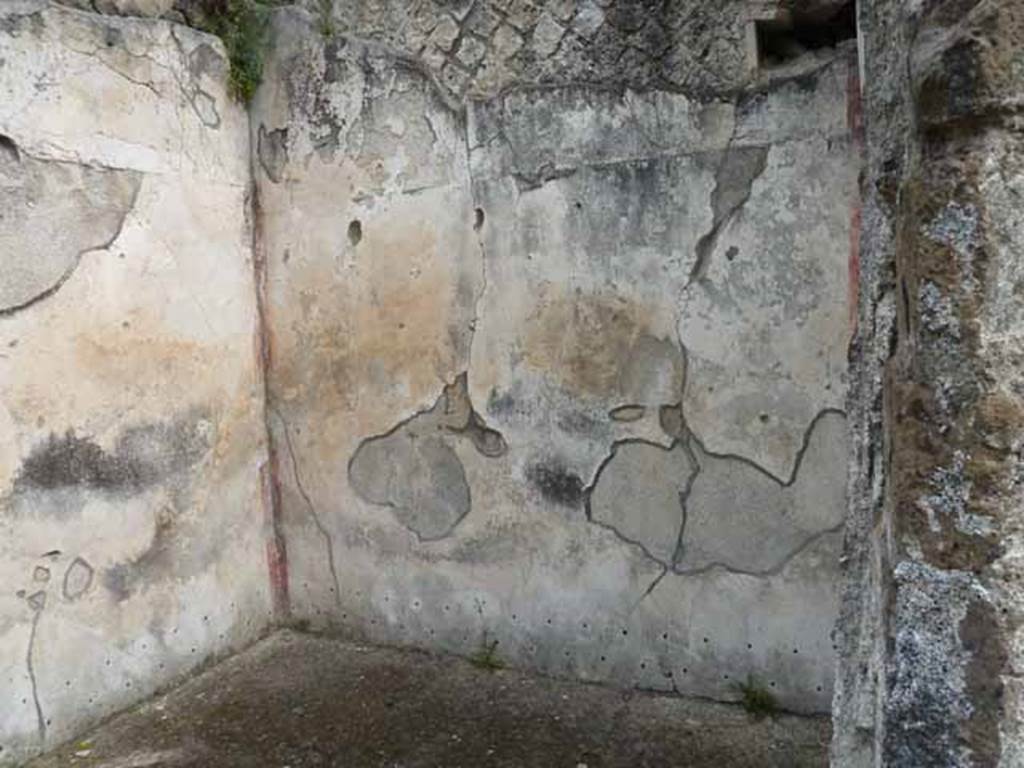 VII.16.a Pompeii. May 2010. North wall of upper floor room.