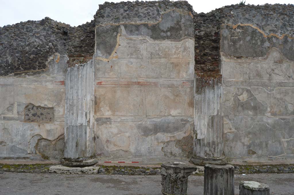 VIII.1.1 Pompeii, March 2018. Basilica, Looking towards south wall of south side corridor in the Basilica.
Foto Taylor Lauritsen, ERC Grant 681269 DÉCOR.