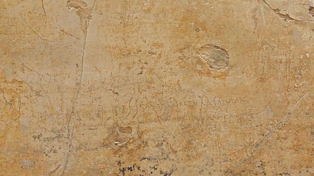 VIII.1.1 Pompeii. Scratched graffiti from Basilica.
Photo courtesy of Giuseppe Ciaramella, June 2017. 
Now in Naples Archaeological Museum, inventory number 4706.