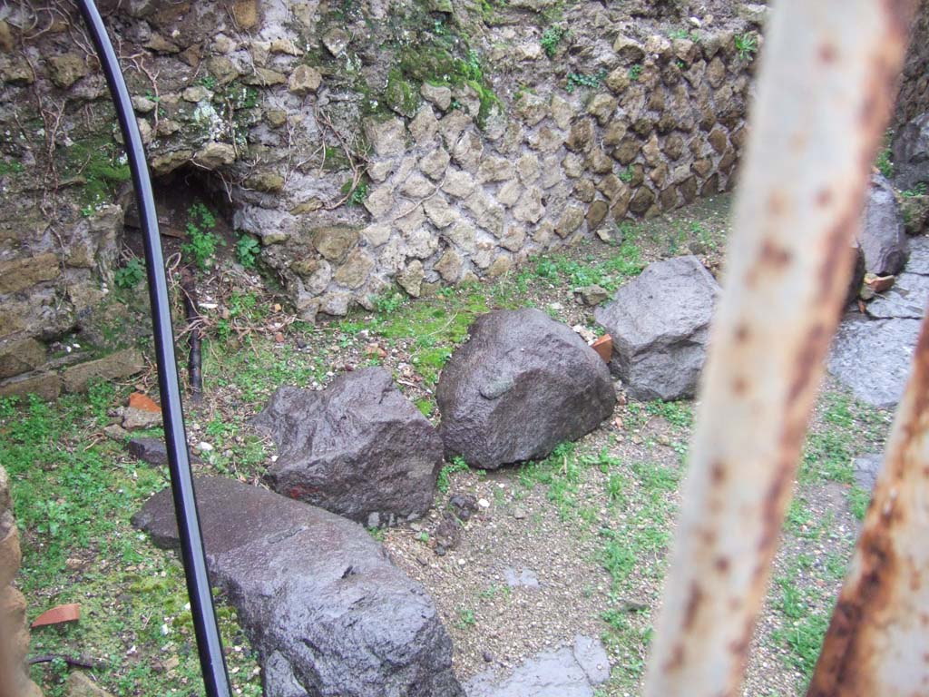 VIII.1.3 Pompeii. December 2005. Road between Temple of Venus and Basilica.