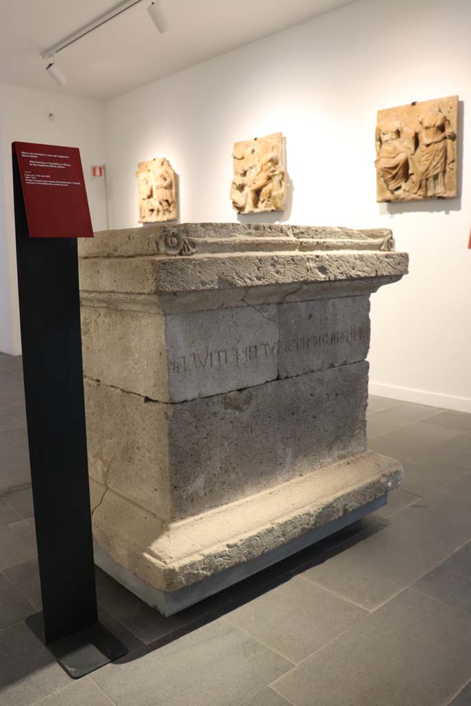 VIII.1.4 Pompeii Antiquarium. February 2021. 
Altar from the sanctuary of Sant’Abbondio di Pompei, on display in Antiquarium. 
Photo courtesy of Fabien Bièvre-Perrin (CC BY-NC-SA).