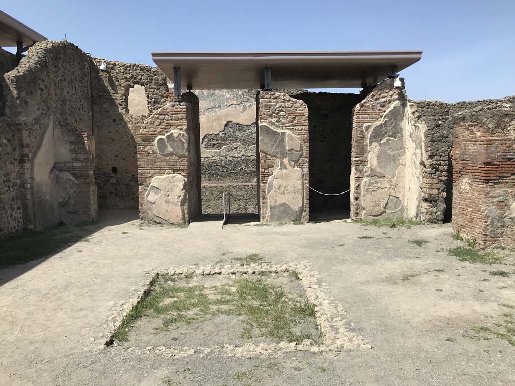 VIII.2.3 Pompeii. April 2019. Looking north across atrium to entrance doorway, in centre.
Photo courtesy of Rick Bauer.