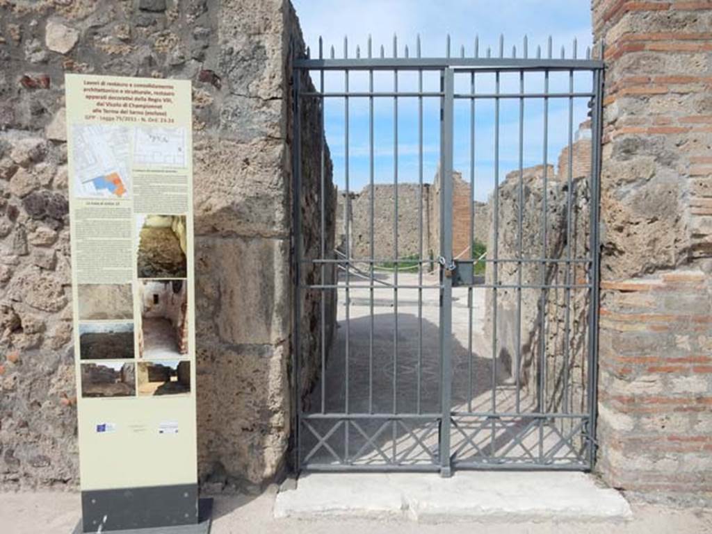 VIII.2.13 Pompeii. May 2017. Looking towards entrance doorway on west side of Via delle Scuole.  Photo courtesy of Buzz Ferebee.