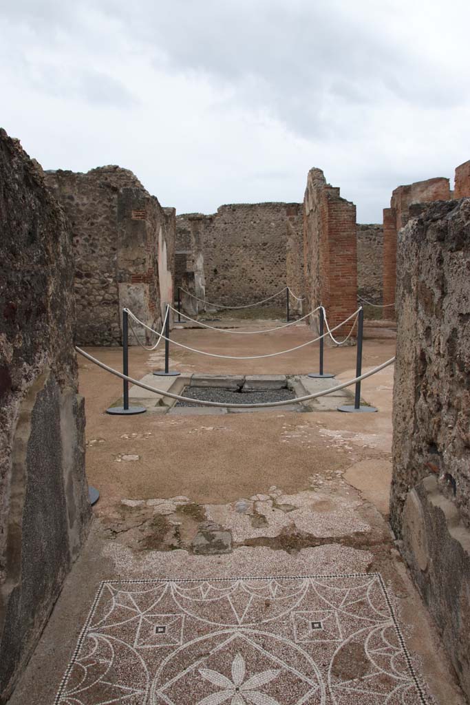 VIII.2.13 Pompeii. October 2020. Looking west from entrance fauces, across atrium to garden area.
Photo courtesy of Klaus Heese.