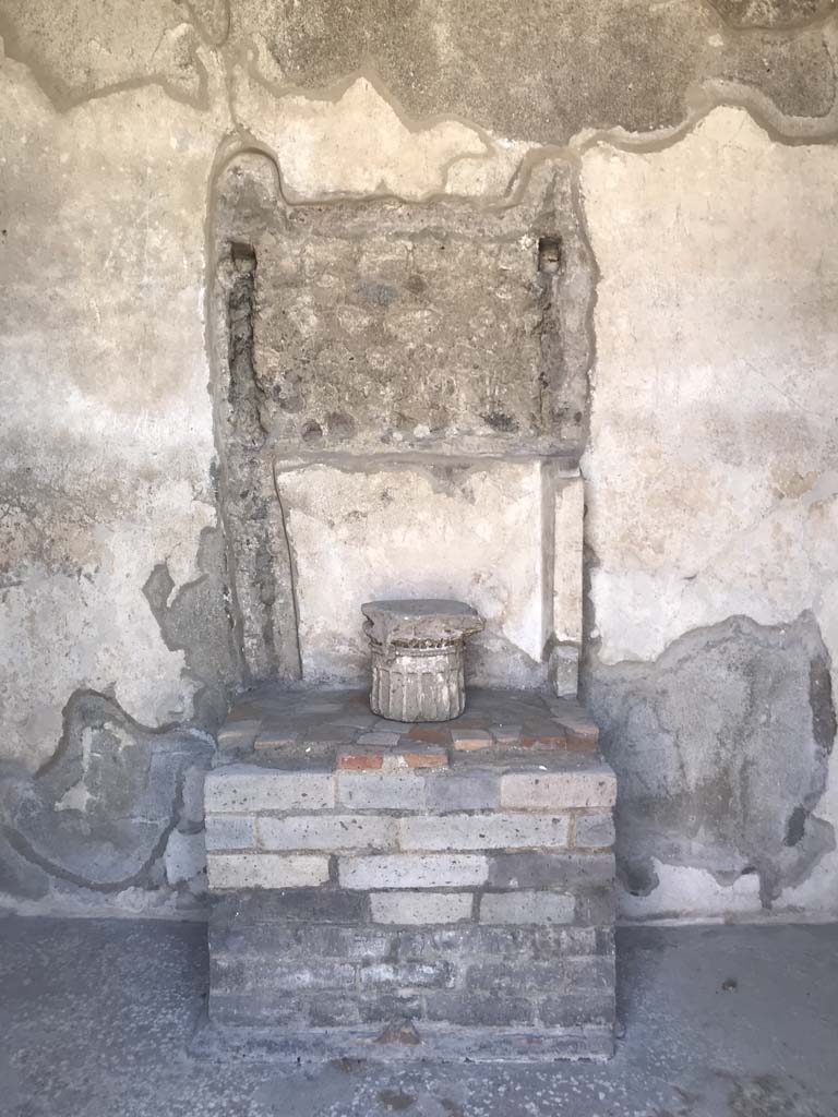 VIII.2.16 Pompeii. April 2019. Household shrine against the south wall.  
Photo courtesy of Rick Bauer.