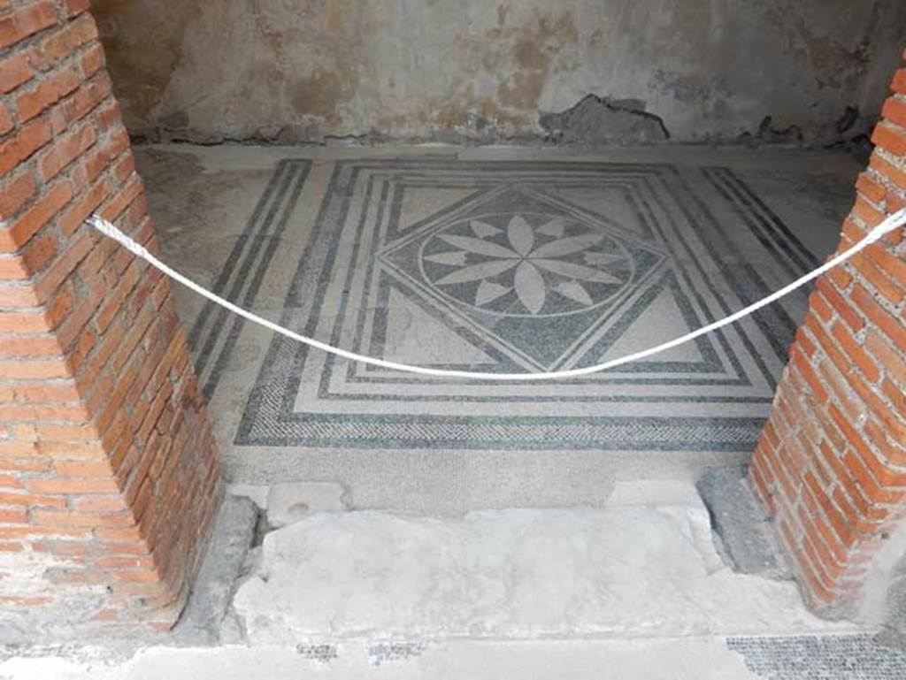 VIII.2.16 Pompeii. May 2017.  Looking north through doorway of cubiculum in north-east corner of atrium.  Photo courtesy of Buzz Ferebee.