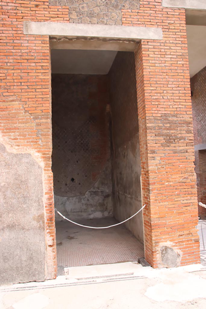 VIII.2.16 Pompeii. May 2024. 
Doorway to room on north side of entrance corridor, in north-east corner of atrium. Photo courtesy of Klaus Heese.