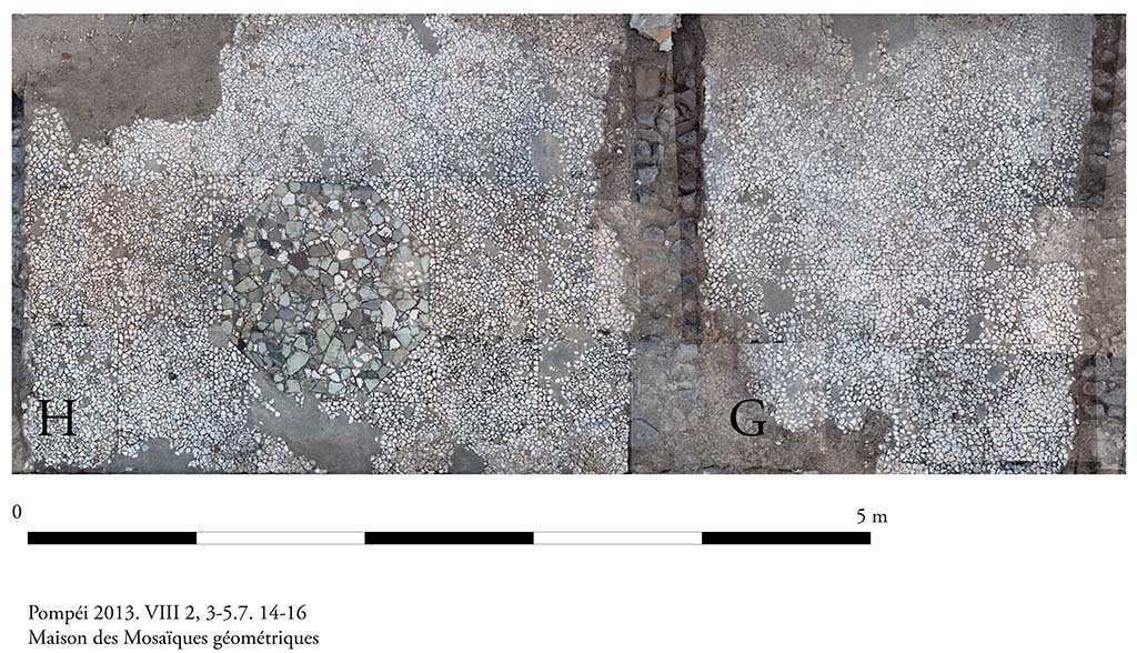 Fig. 6 - Pompéi, Maison des Mosaïques géométriques. Photomosaïque des pavements des pièces G et H. 
Photo courtoisie de Sandra Zanella. Agrandir / Enlarge (jpg, 2,9M)
Sur concession du Ministero dei Beni e delle Attività Culturali e del Turismo - Soprintendenza Speciale per i Beni Archeologici di Pompei, Ercolano e Stabia. 
Toute reproduction, par quelque moyen que ce soit, est interdite.