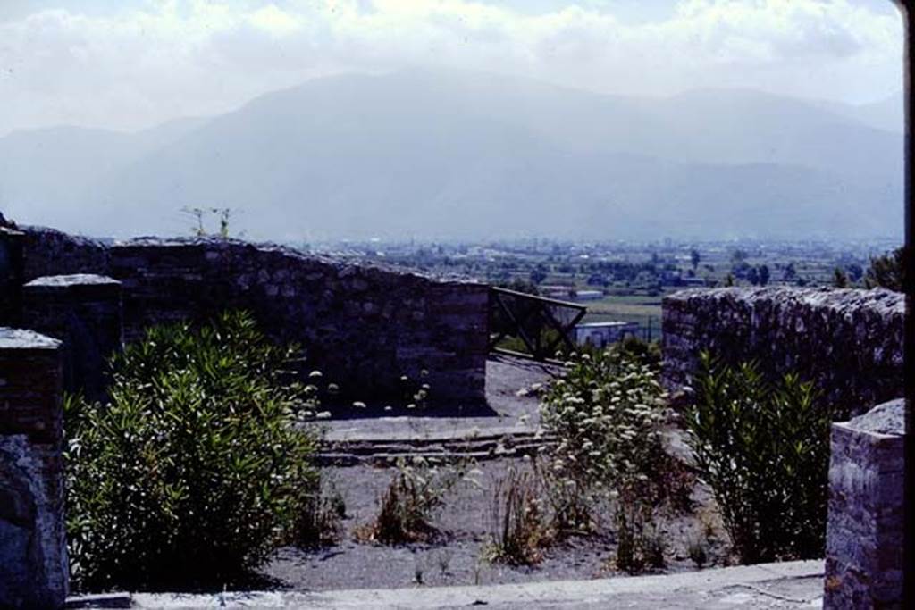 VIII.2.20 Pompeii, 1968.  Looking south-east from the west side across the small peristyle garden. Photo by Stanley A. Jashemski.
Source: The Wilhelmina and Stanley A. Jashemski archive in the University of Maryland Library, Special Collections (See collection page) and made available under the Creative Commons Attribution-Non Commercial License v.4. See Licence and use details. J68f1065