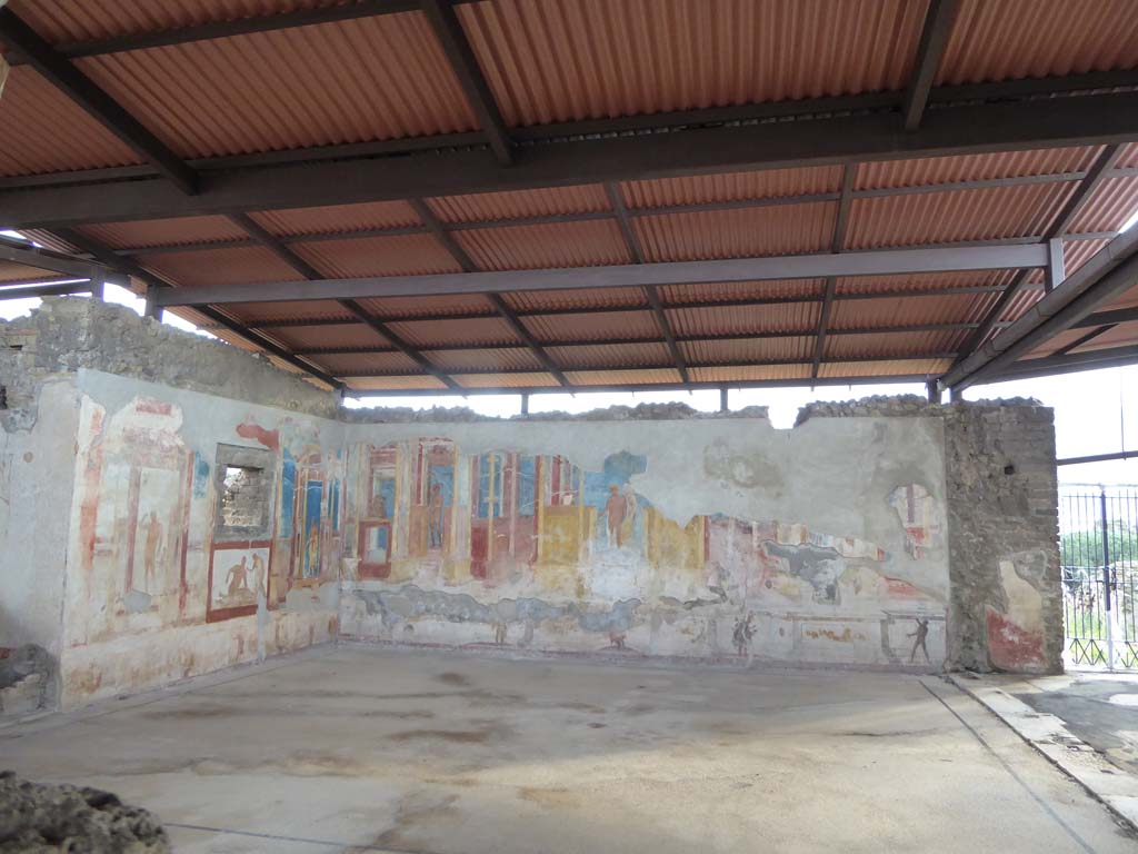 VIII.2.23 Pompeii. January 2017.  Looking towards east and south walls.
Foto Annette Haug, ERC Grant 681269 DÉCOR.