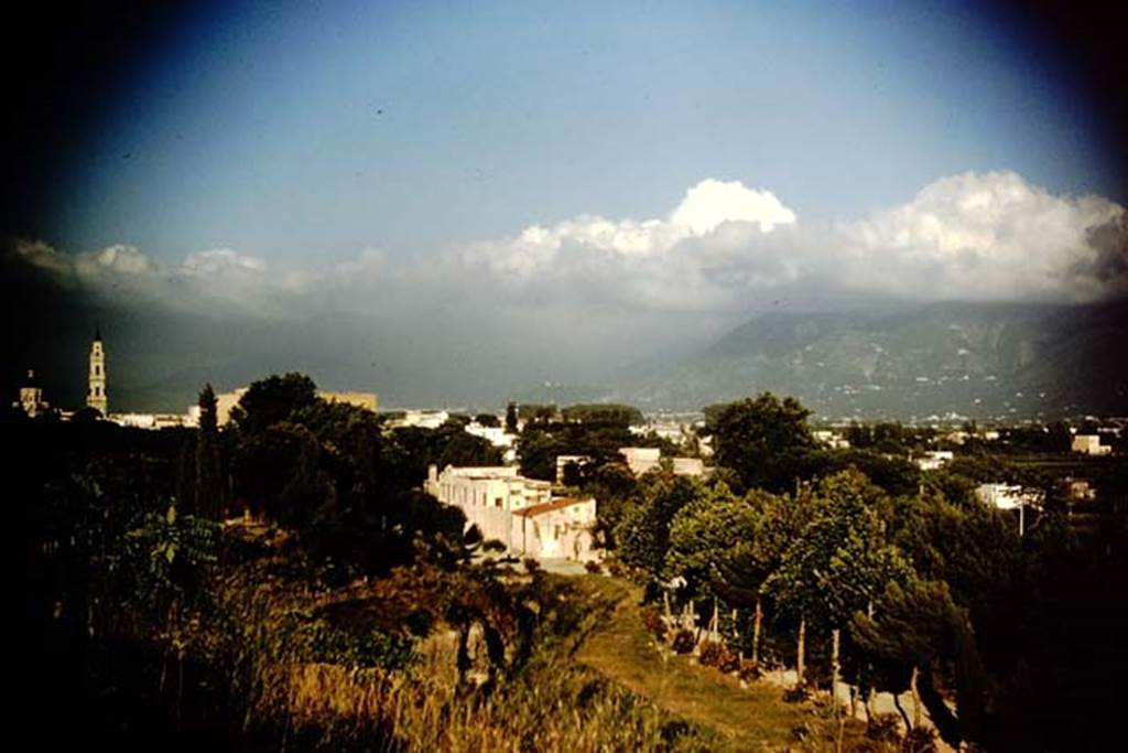 VIII.2.26 Pompeii. 1959. View from a terrace in VIII.2, looking east. Photo by Stanley A. Jashemski.
Source: The Wilhelmina and Stanley A. Jashemski archive in the University of Maryland Library, Special Collections (See collection page) and made available under the Creative Commons Attribution-Non Commercial License v.4. See Licence and use details.
J59f0242