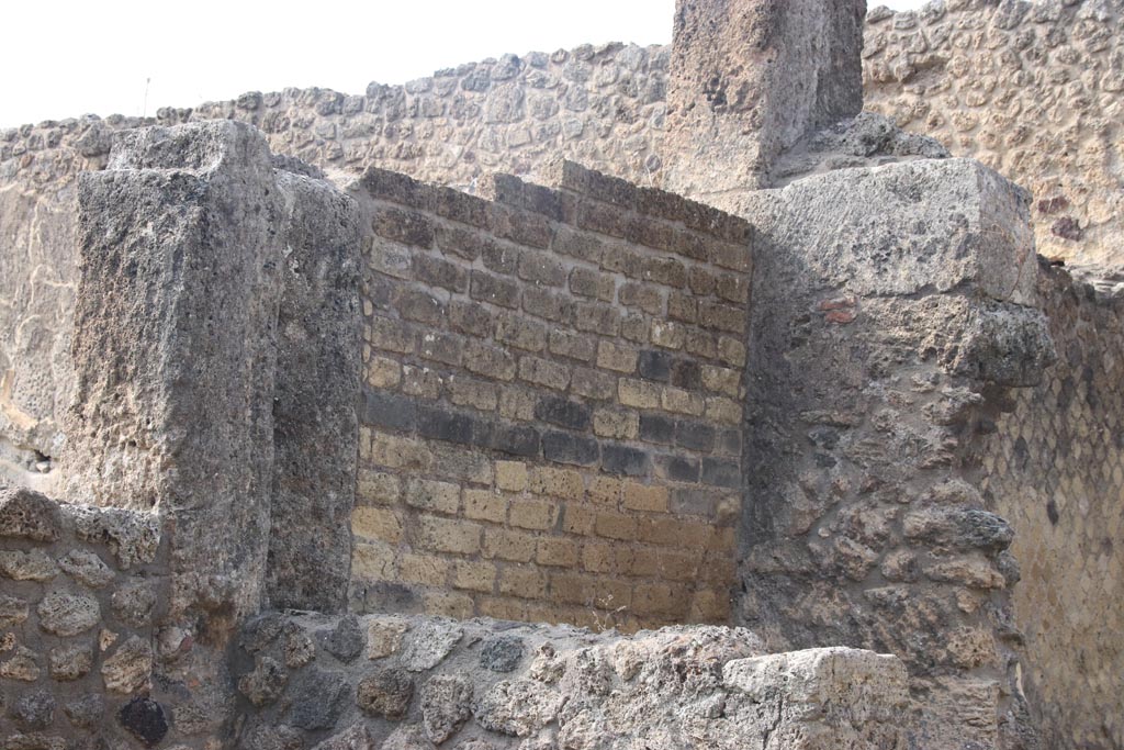 VIII.2.36 Pompeii. October 2023. 
Detail of south wall of one of the rear rooms on west side of entrance doorway. Photo courtesy of Klaus Heese.