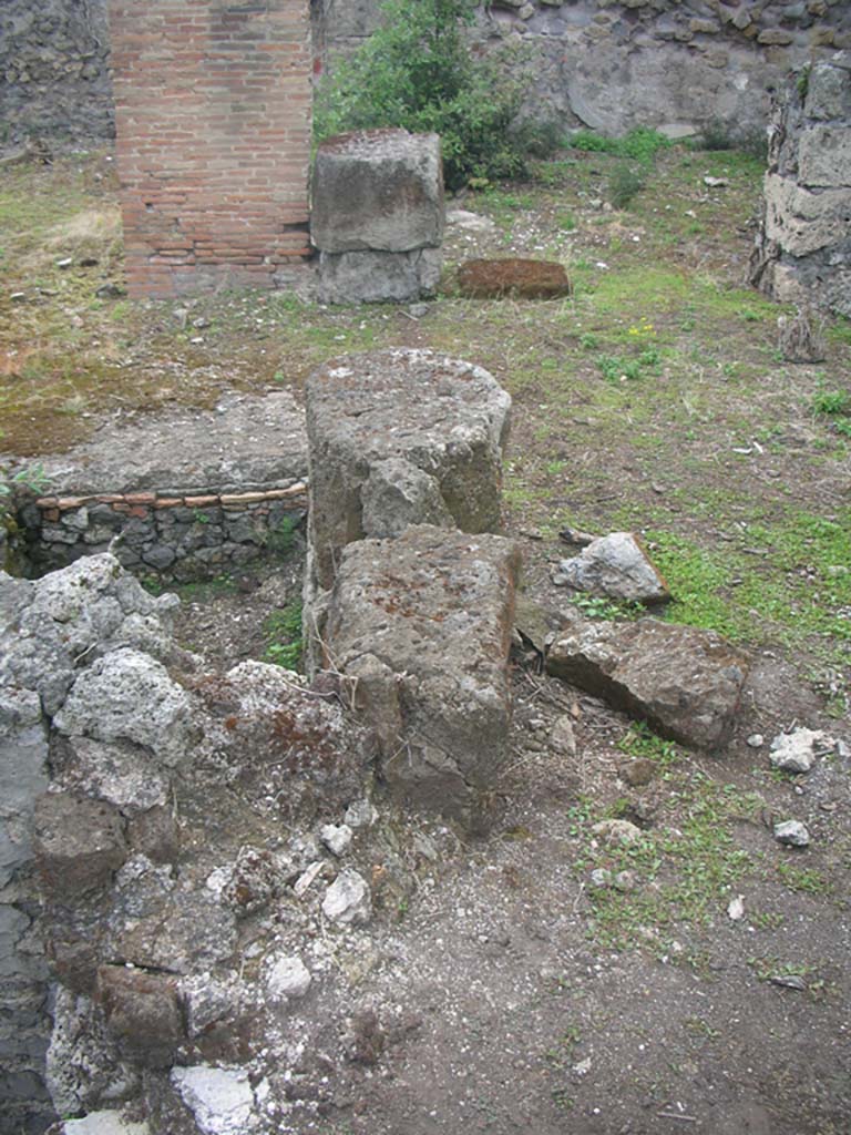 VIII.2.36-37 Pompeii. May 2011. Lower level, looking west across portico. Photo courtesy of Ivo van der Graaff.