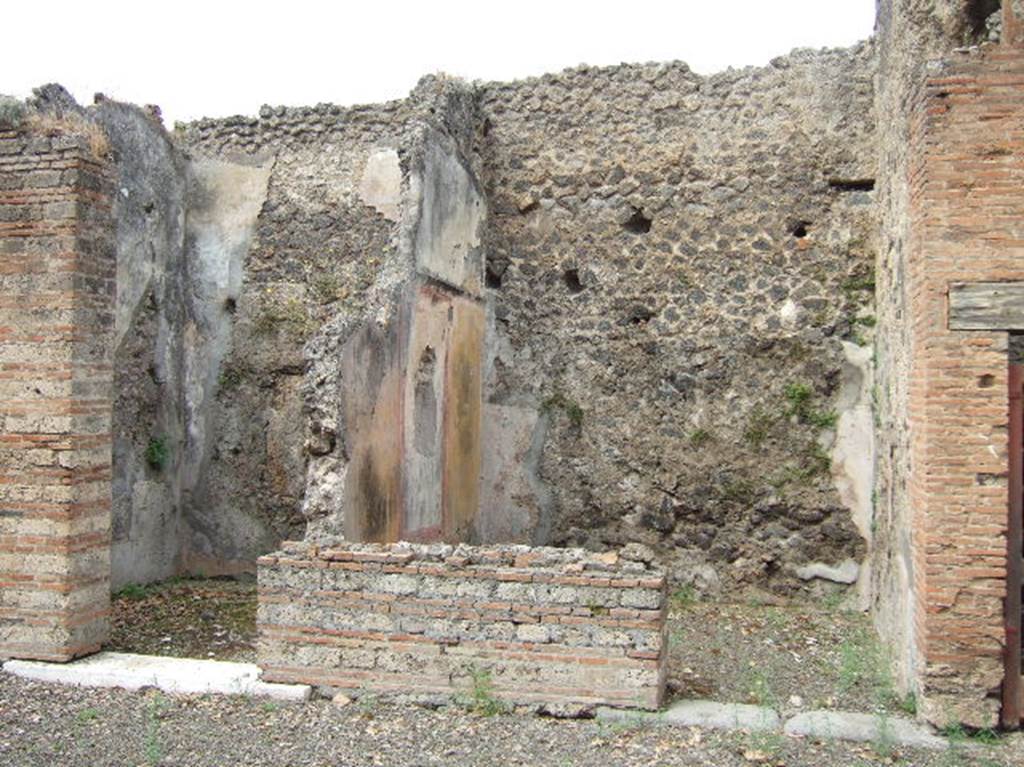VIII.2.39 Pompeii.  May 2006. Doorways to rooms l and m, on west side of atrium.