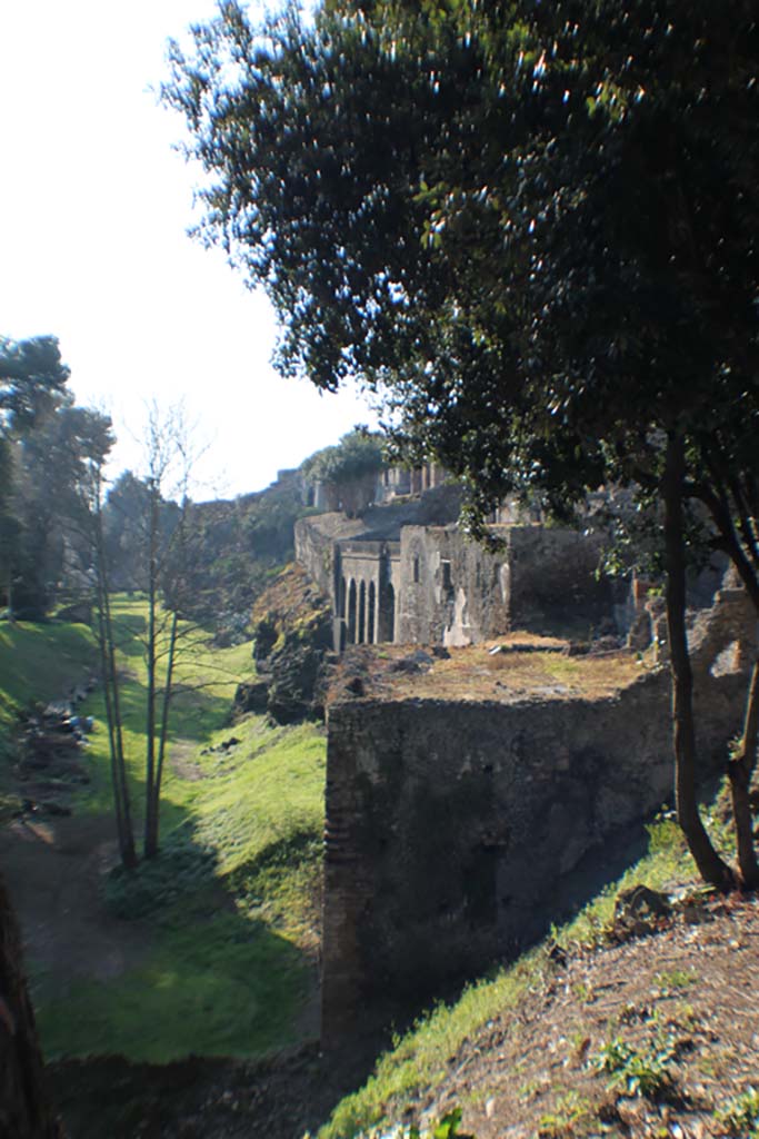 VIII.2.39 Pompeii. March 2014. Looking south-west from Triangular Forum 
Foto Annette Haug, ERC Grant 681269 DÉCOR.