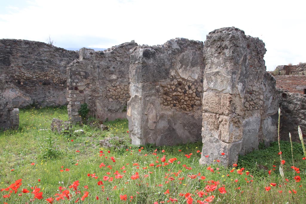 VIII.3.18 Pompeii. May 2024. 
West side of atrium in south-west corner, with triclinium, on left, with white marble threshold. Photo courtesy of Klaus Heese.