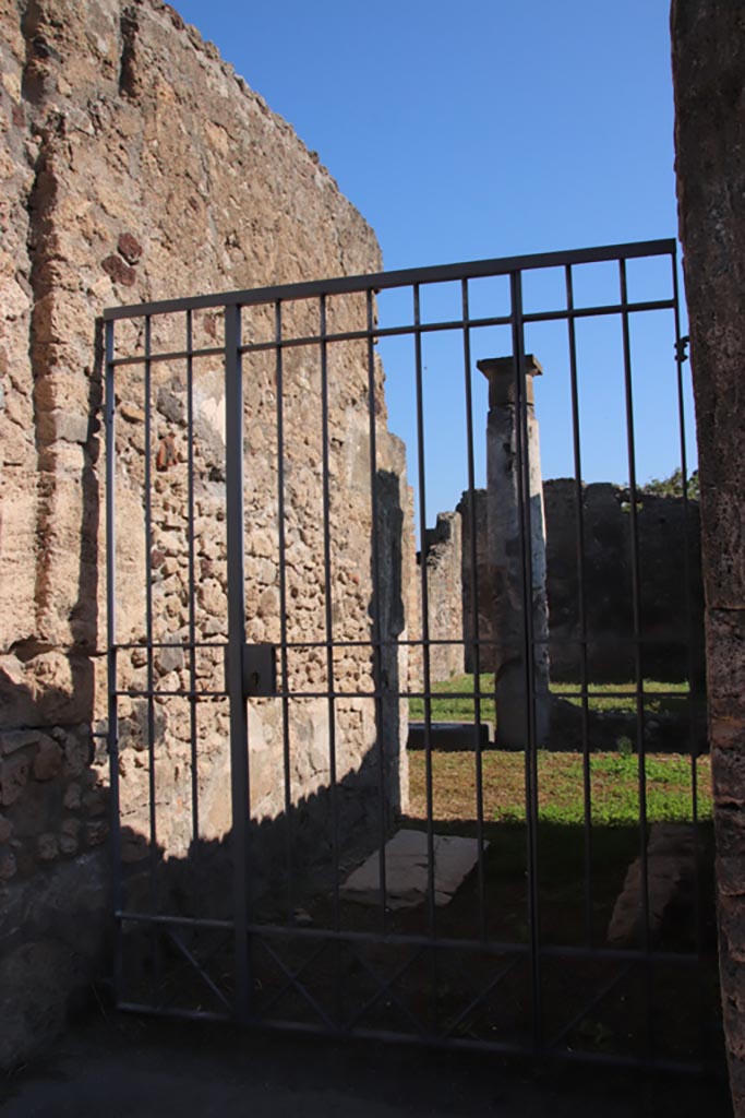 VIII.3.27 Pompeii. October 2022. 
Looking east through entrance doorway. Photo courtesy of Klaus Heese.