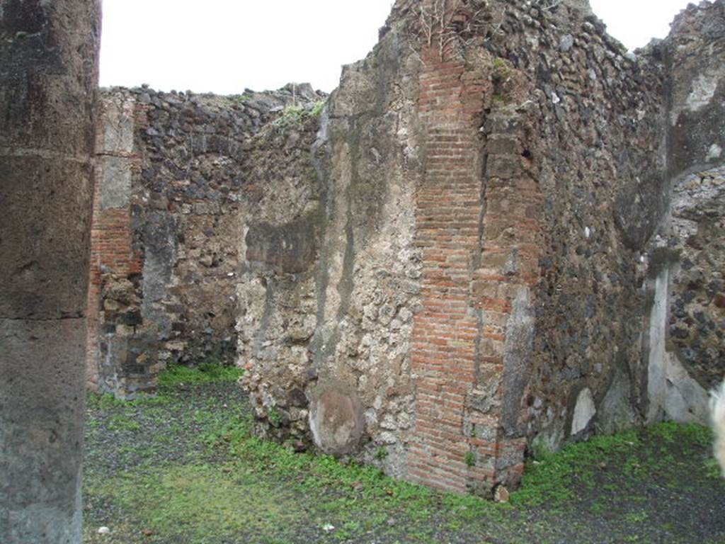 VIII.3.27 Pompeii. December 2004. Looking south-east towards doorway to large oecus.