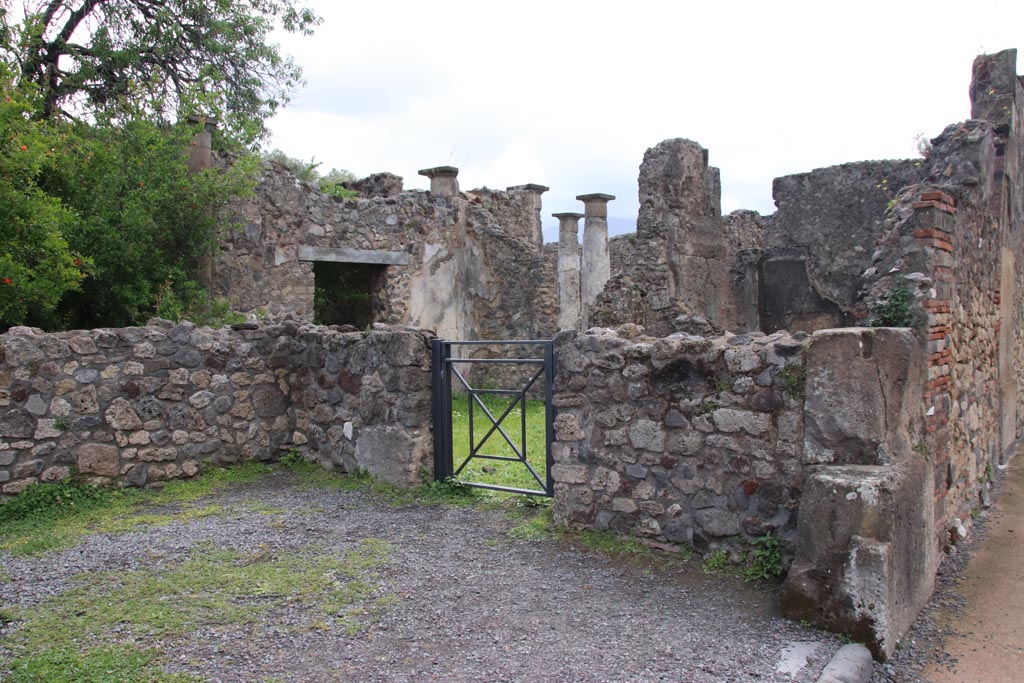 VIII.3.28 Pompeii. May 2024. Looking towards south wall with doorway into rear room. Photo courtesy of Klaus Heese.